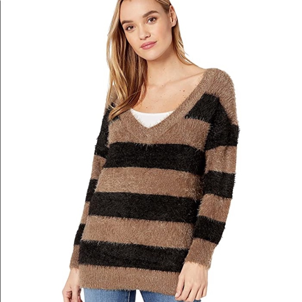 BB Dakota Fuzzy Games Sweater - Picture 3 of 8